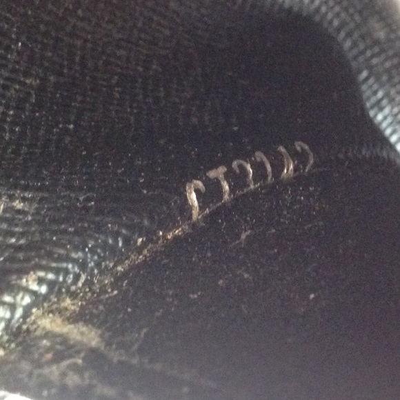 Louis Vuitton, Damier Graphite 6-Hooks Key Case - Picture 15 of 16